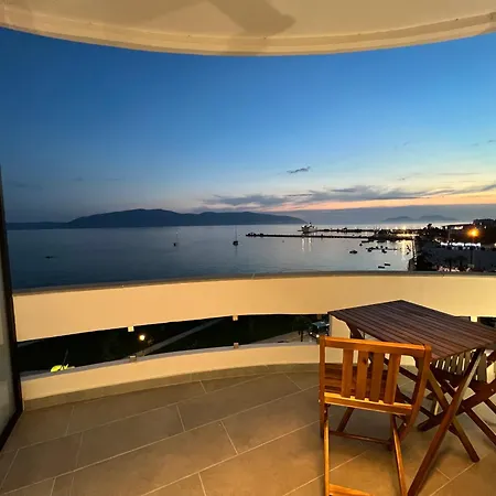 I N S P I R E By Sea View Apartamento Vlorë